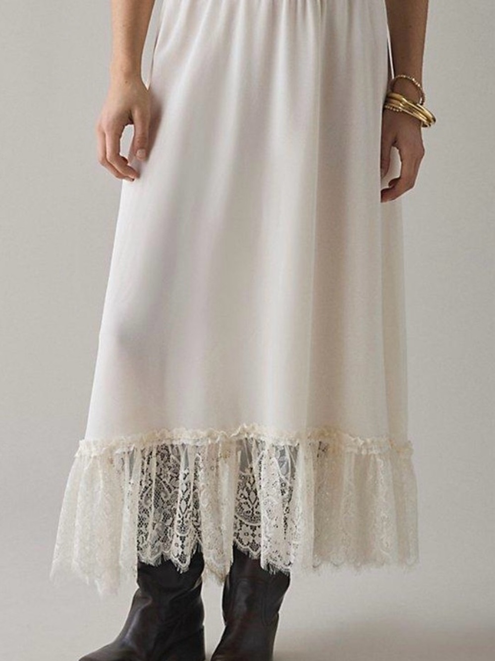 Kimchi Blue Shauna Low-Rise White Semi-Sheer Lace Trim Maxi Skirt NWT Size M